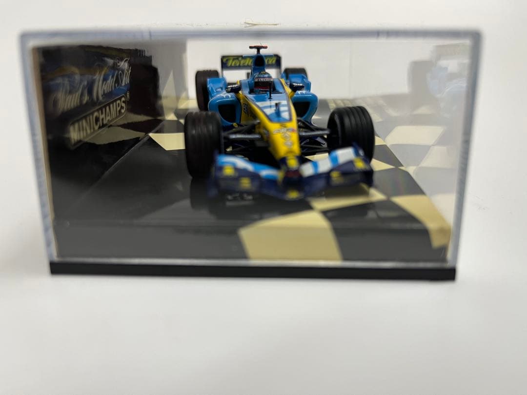 ミニチャンプス　1/43 F1 RENAULT 2005