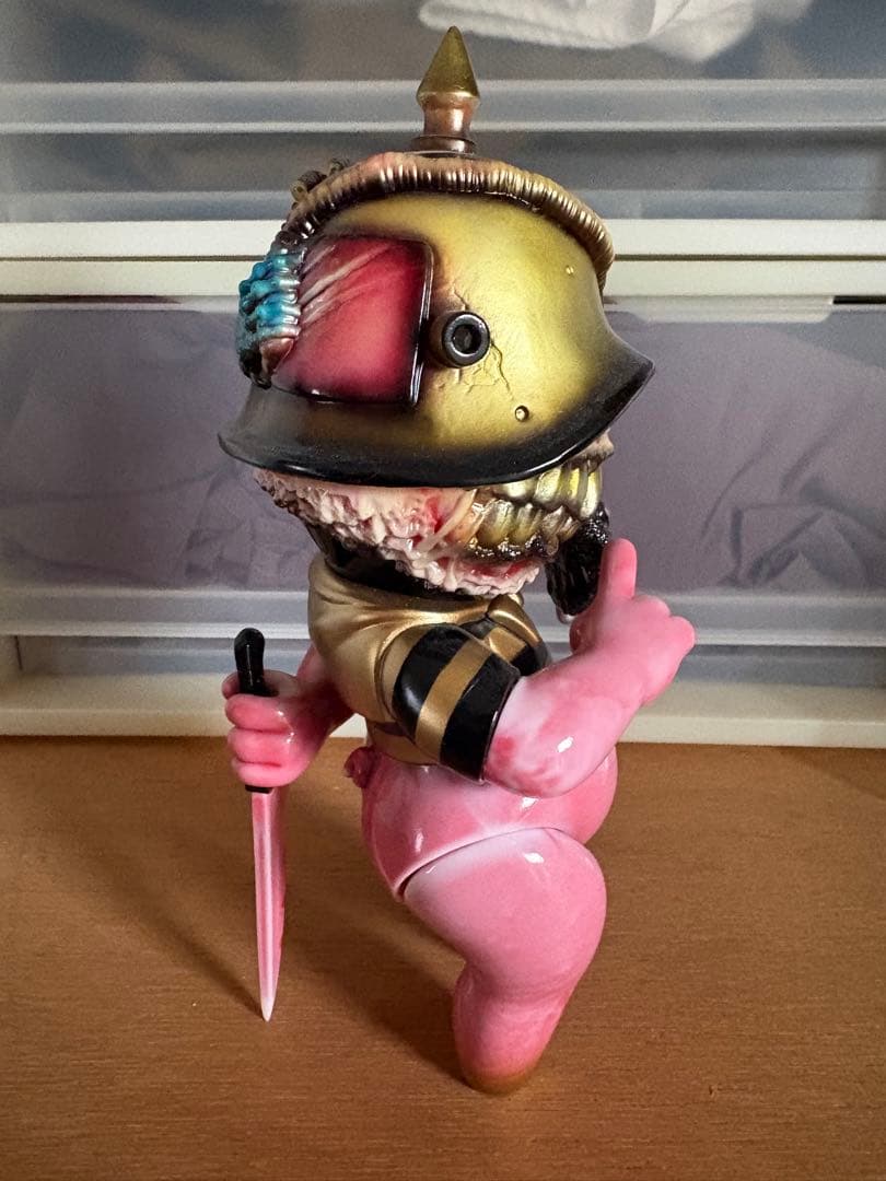 blackbook toy hateballums　当選品　ソフビ