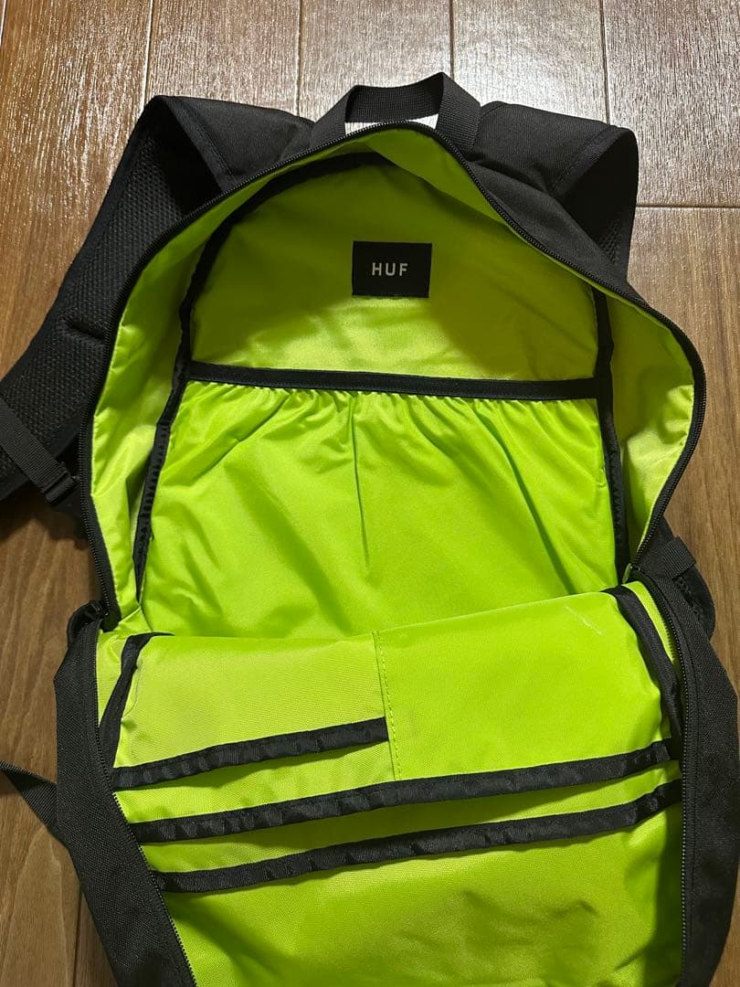 HUF ブラックリュック