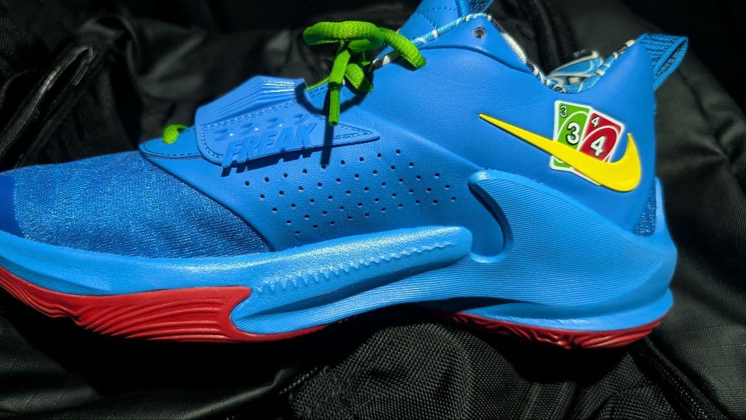NIKE ZOOM freak 3 unoバスケットシューズ