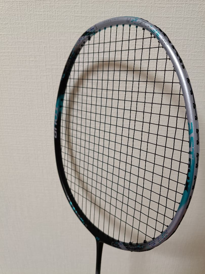 【ほぼ新品】YONEX　ASTROX 88D TOUR