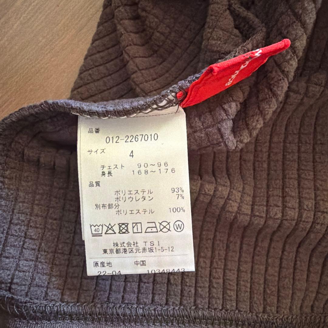 値下げ　新品未使用　new balance ハイネック ゴルフウェア ブラウン