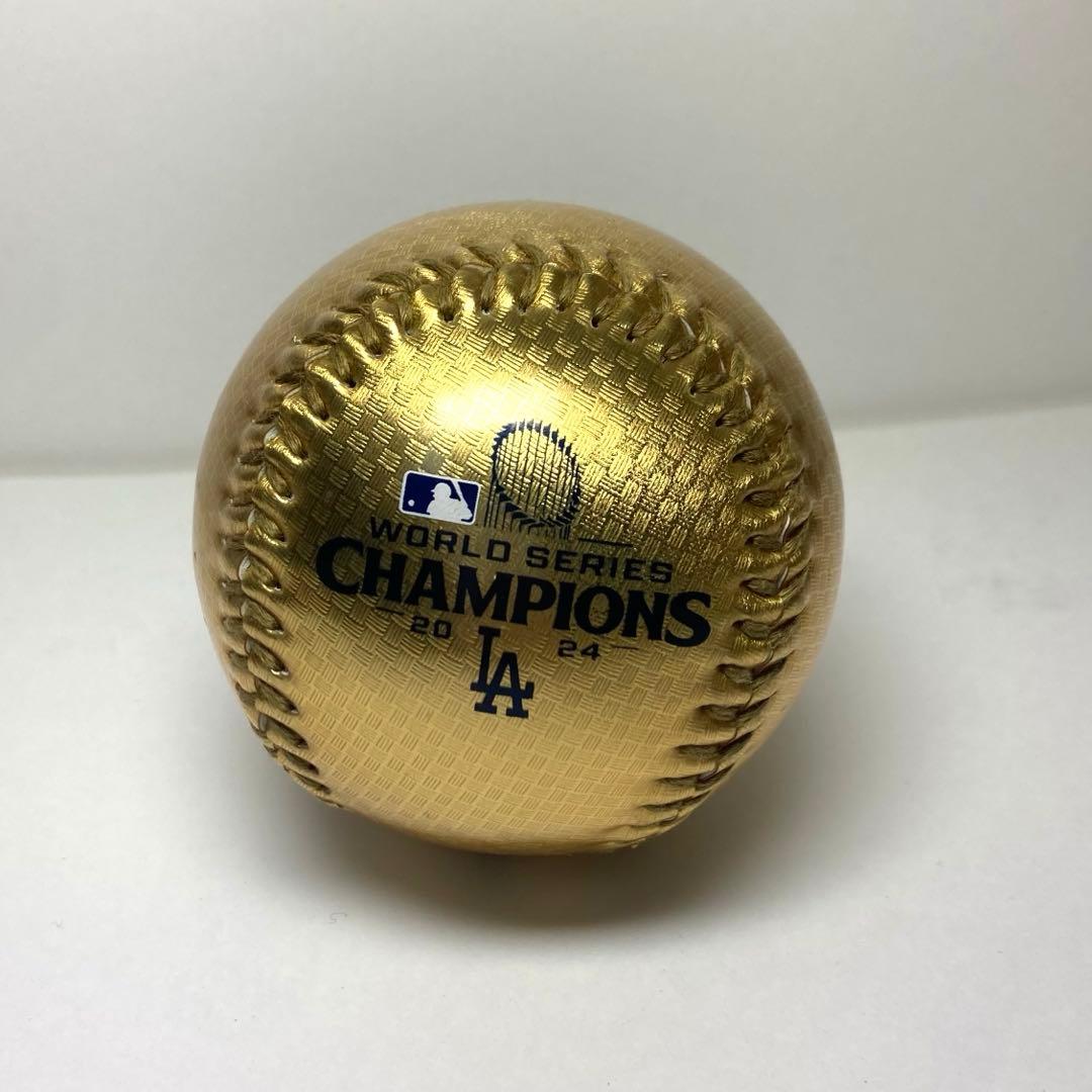 ドジャース 優勝記念ボール 金色 MLB公式グッズ LA限定