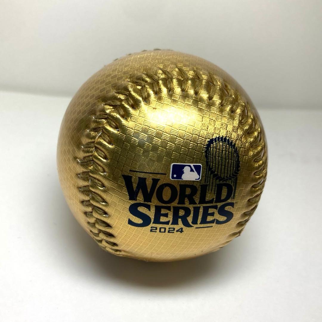 ドジャース 優勝記念ボール 金色 MLB公式グッズ LA限定