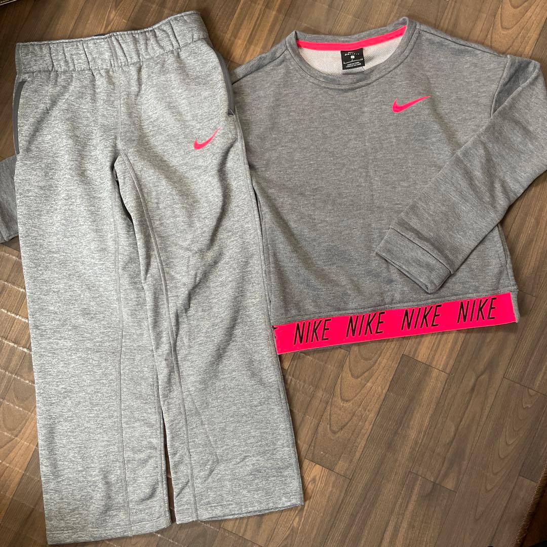 ナイキ　NIKE 上（S）下（XS）セット　グレー×蛍光ピンク