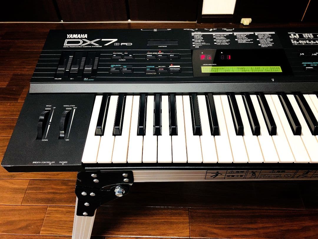 YAMAHA DX7II-FD シンセサイザー キーボード