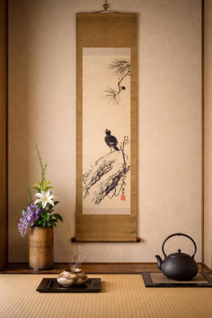 【真作】掛軸　水墨花鳥　松岩に佇む鳥図　墨韻豊かな逸品　V143