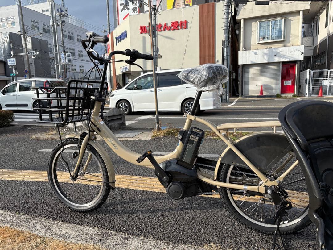 中古20㌅YAMAHA電動アシスト自転車　12.3Ah 大阪　058
