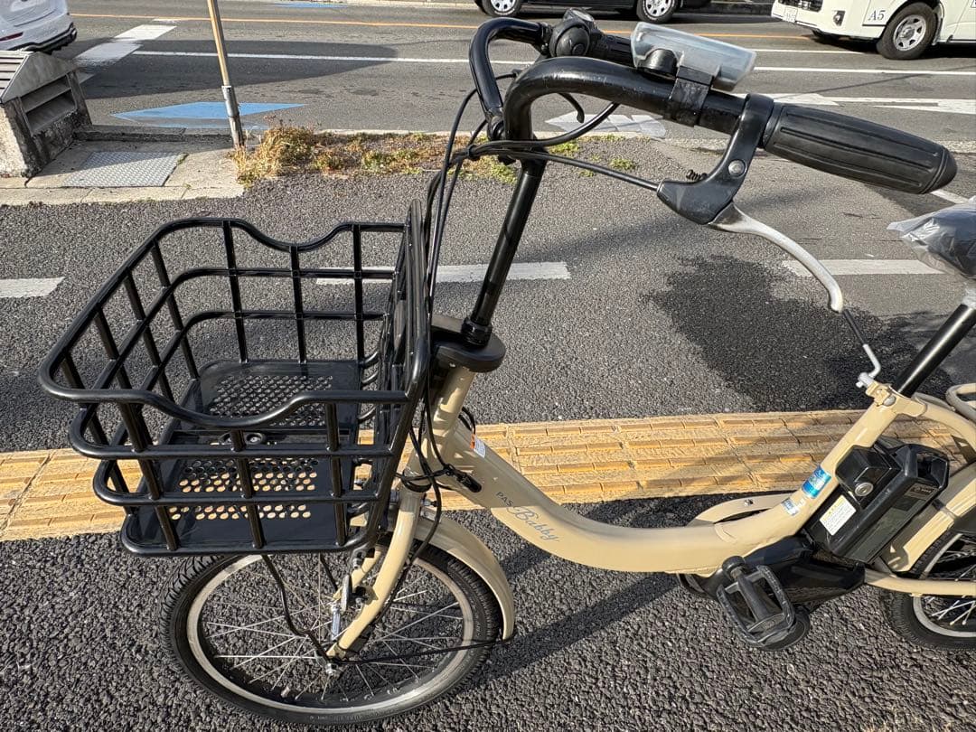 中古20㌅YAMAHA電動アシスト自転車　12.3Ah 大阪　058