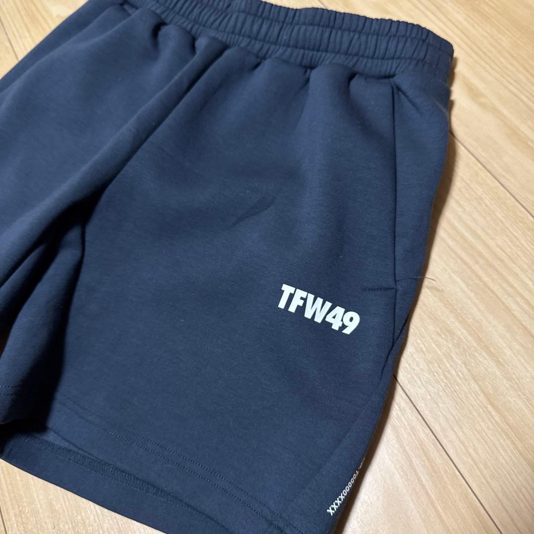 TFW49 ネイビー　ショートパンツ　Mサイズ　美品