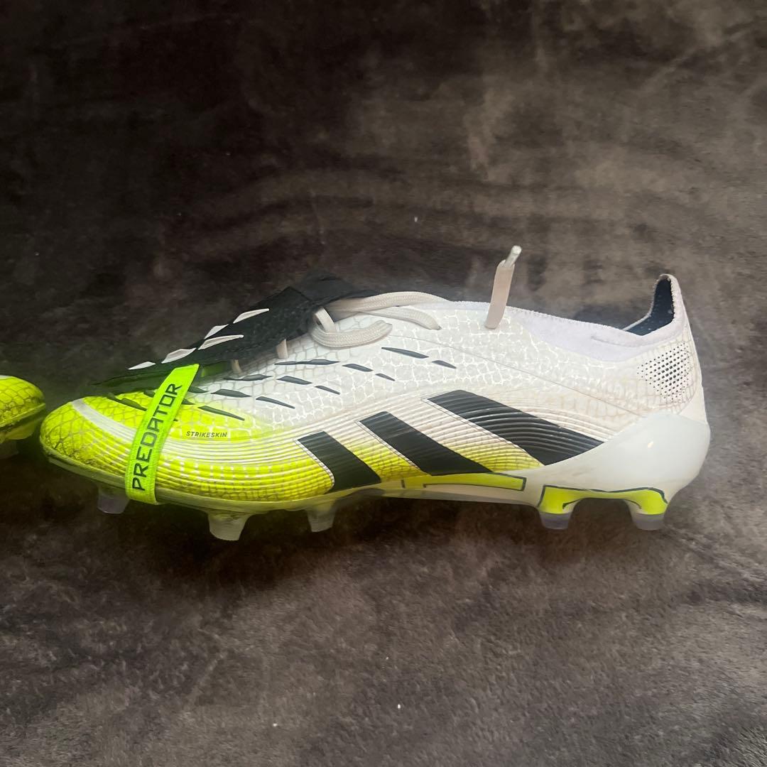 Adidas Predator サッカーシューズ　AG