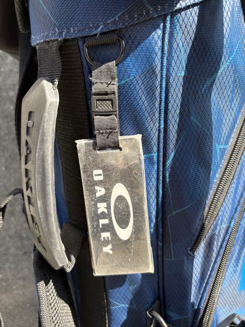 Oakley スタンドバッグ 青色 Oakleyロゴ付き