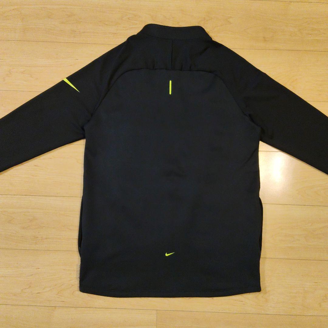智です。　　Lサイズ 美品【NIKE】ナイキ長袖サーマパッド ストライク