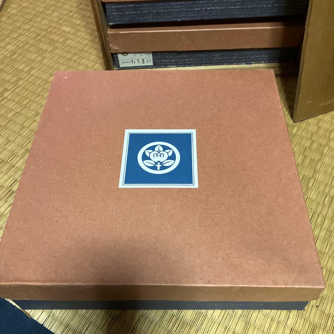 たち吉　四方弁当
