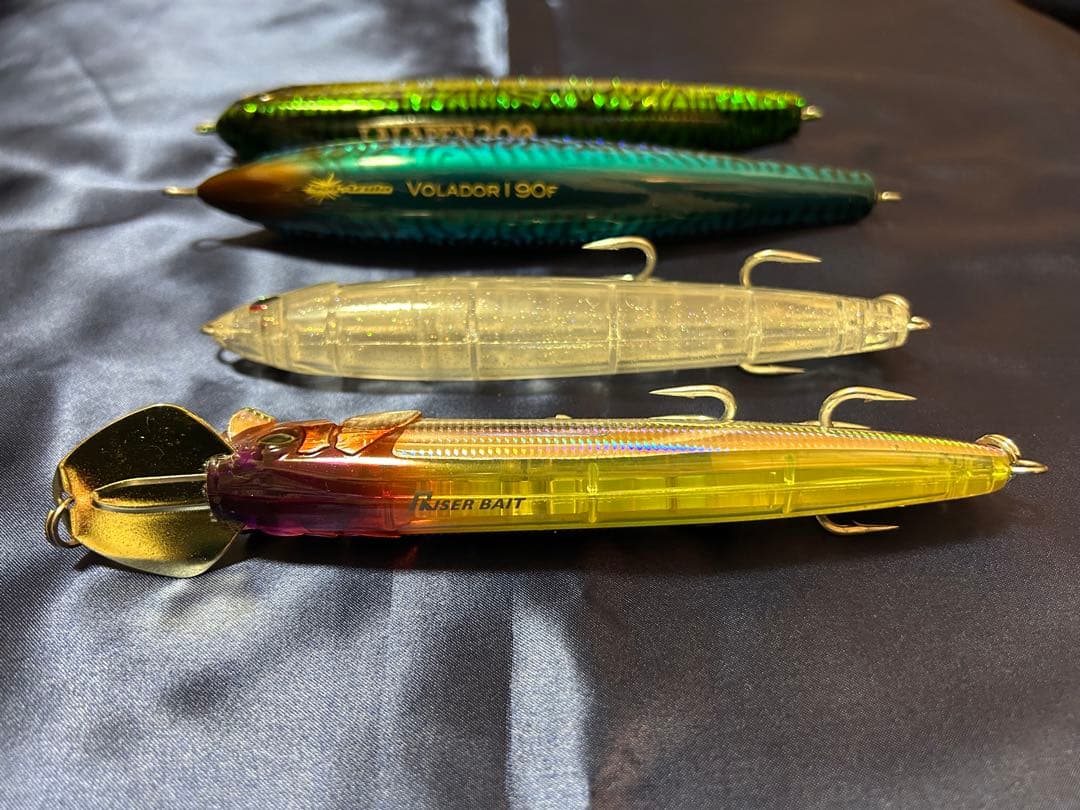 Riser Bait & Volador 190Fルアーセット ララペン