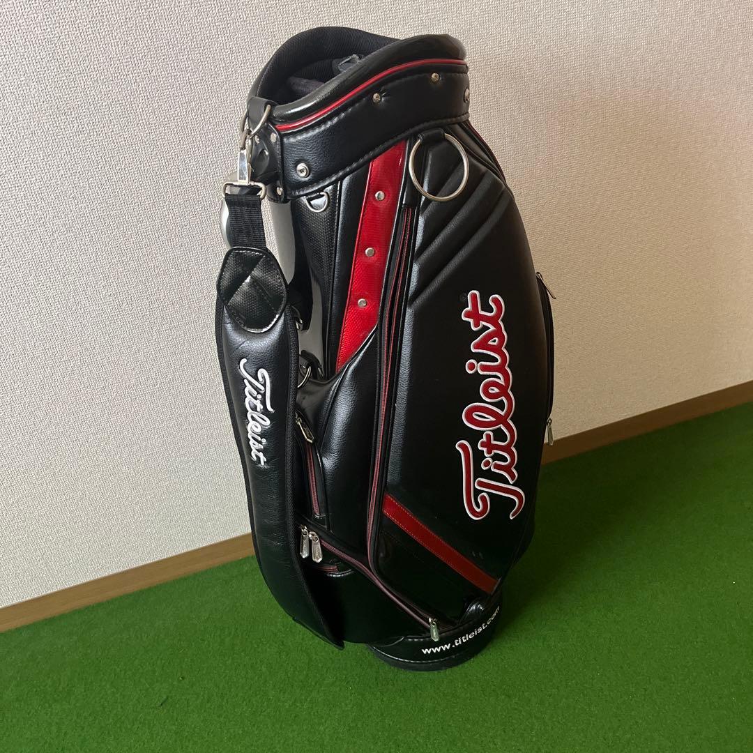 タイトリストキャディーバック 黒赤　おまけでロストボール30個➕α