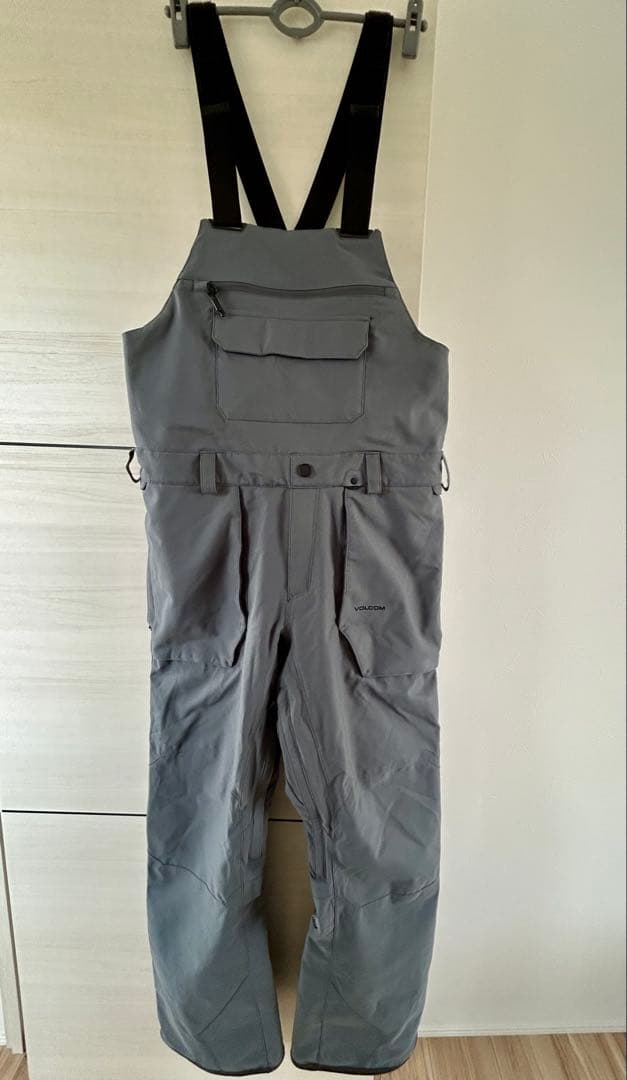【美品】 VOLCOM MENS ROAN ビブパンツCHARCOAL Lサイズ
