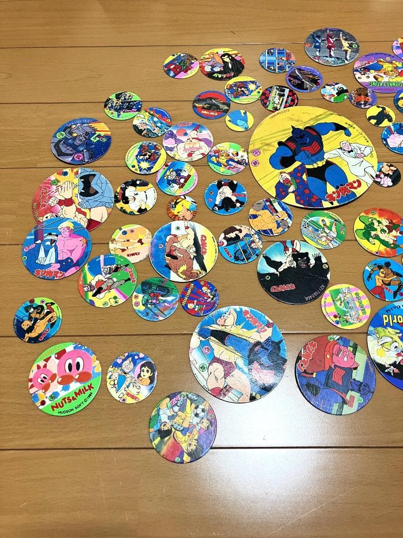 昭和レトロ キン肉マン、ファミコン、ガンダム等丸メンコ 76個セット 当時物