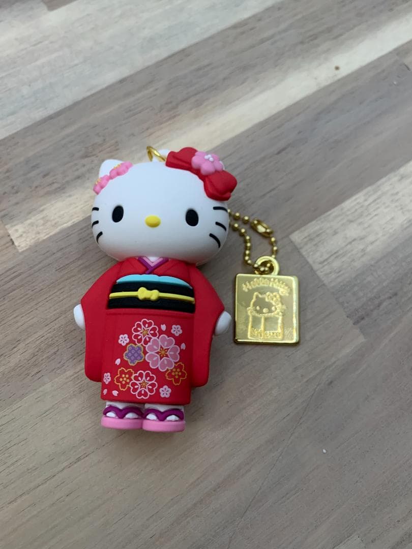 【50周年限定】ハローキティ 着物 ぬいぐるみ＆チャーム シンクロセット