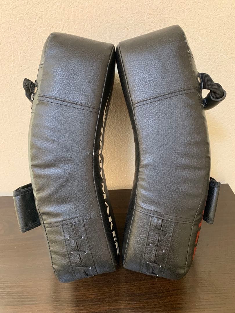ボディーメーカー　キックボクシングミット‼️