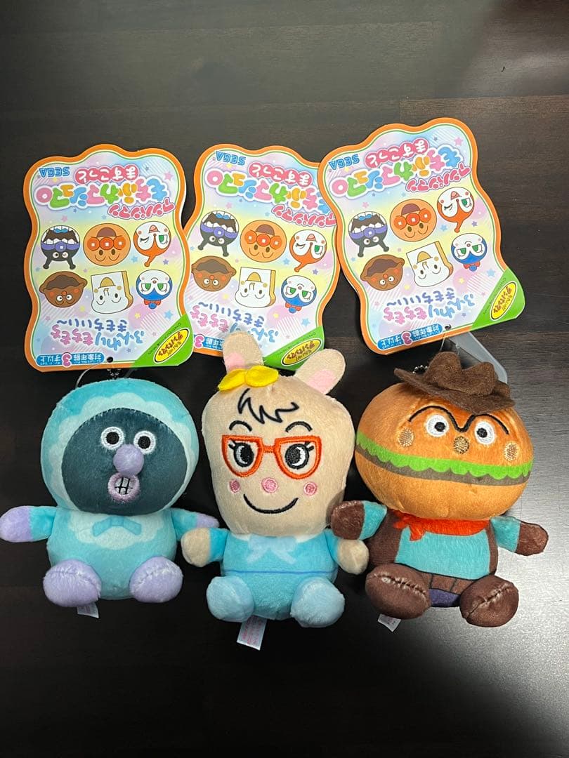 新品未使用　バラ　あんぱんまん　もちふわ　あんぱんまんミュージアム　ぬいぐるみ
