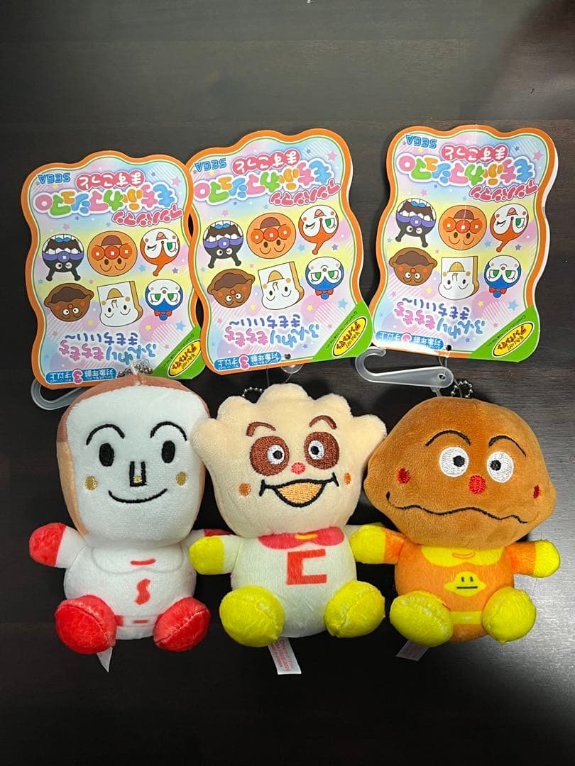新品未使用　バラ　あんぱんまん　もちふわ　あんぱんまんミュージアム　ぬいぐるみ