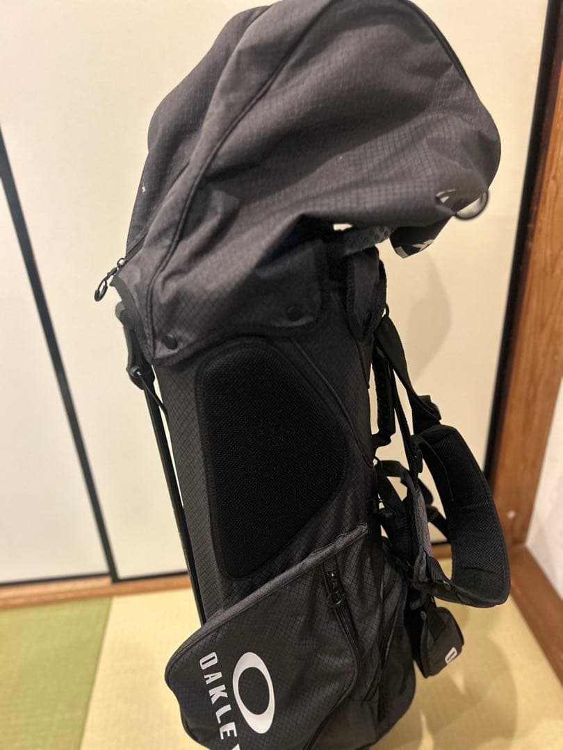 OAKLEY スタンド式キャディバッグ ブラック　パワフルスイング