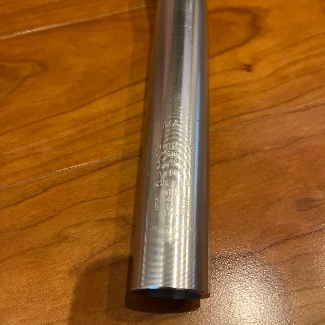 THOMSON シートポスト 27.2 x 250 セットバック シルバー