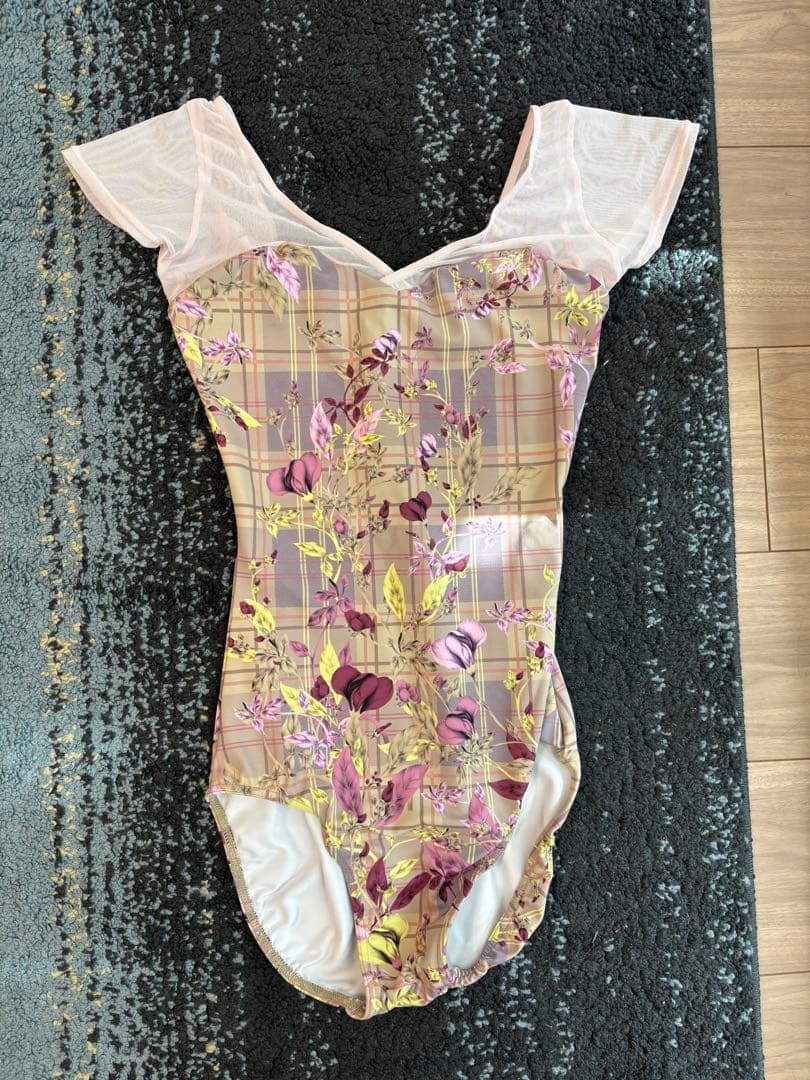 新品⭐︎stina スティナレオタード　Mサイズ