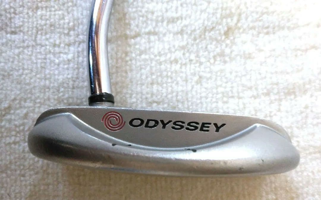 Odyssey White Hot Rossie パター
