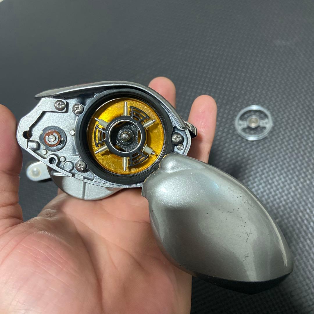 SHIMANO 07 メタニウムmg 右巻き ベイト バス釣り メタマグ