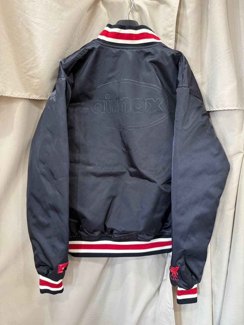 【新品】 リバプールFC エアーマックス ダグアウトジャケット AirMax M