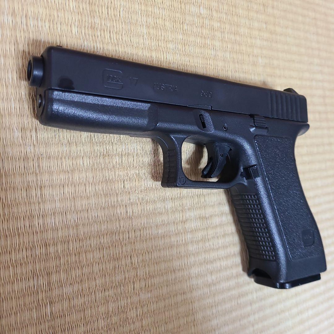 コクサイGlock 17 ガスガン ブラック マガジン付き