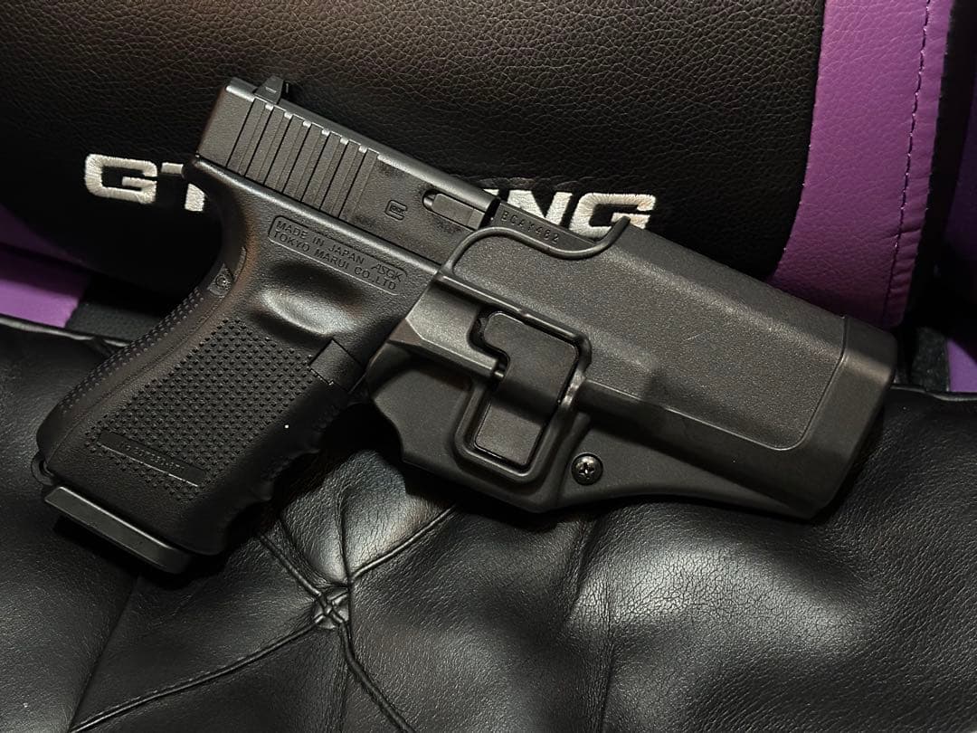 ブラックホーク ホルスター Glock グロック17、19、26 未使用品 右用