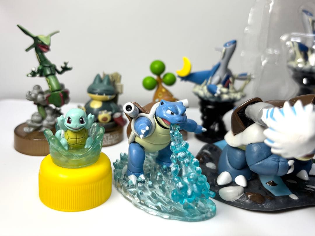 海洋堂レックウザ　ゴンベ　ウソハチボトルキャプなど9点