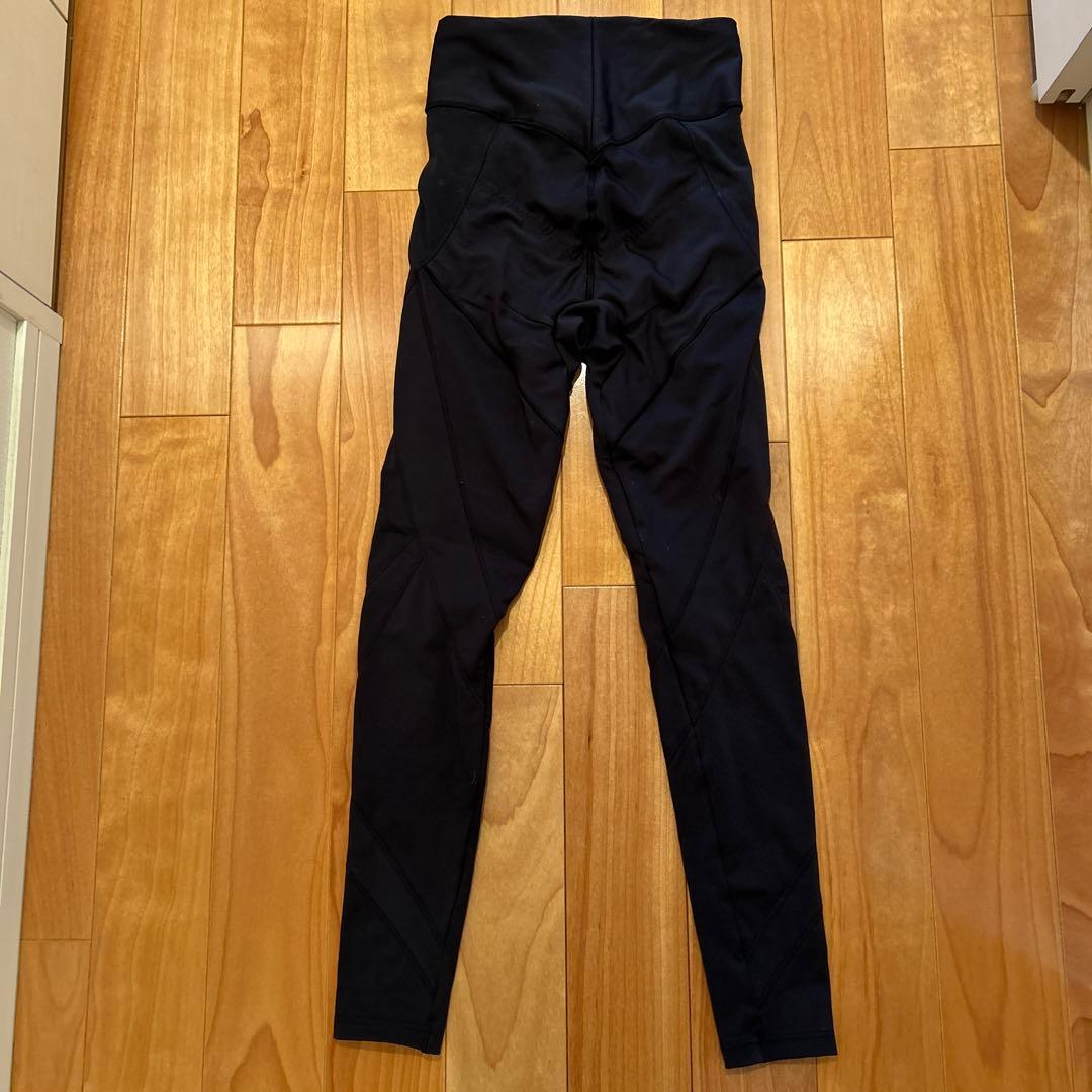 【美品】LAVAプァーフェクトフォームレギンスプラスM