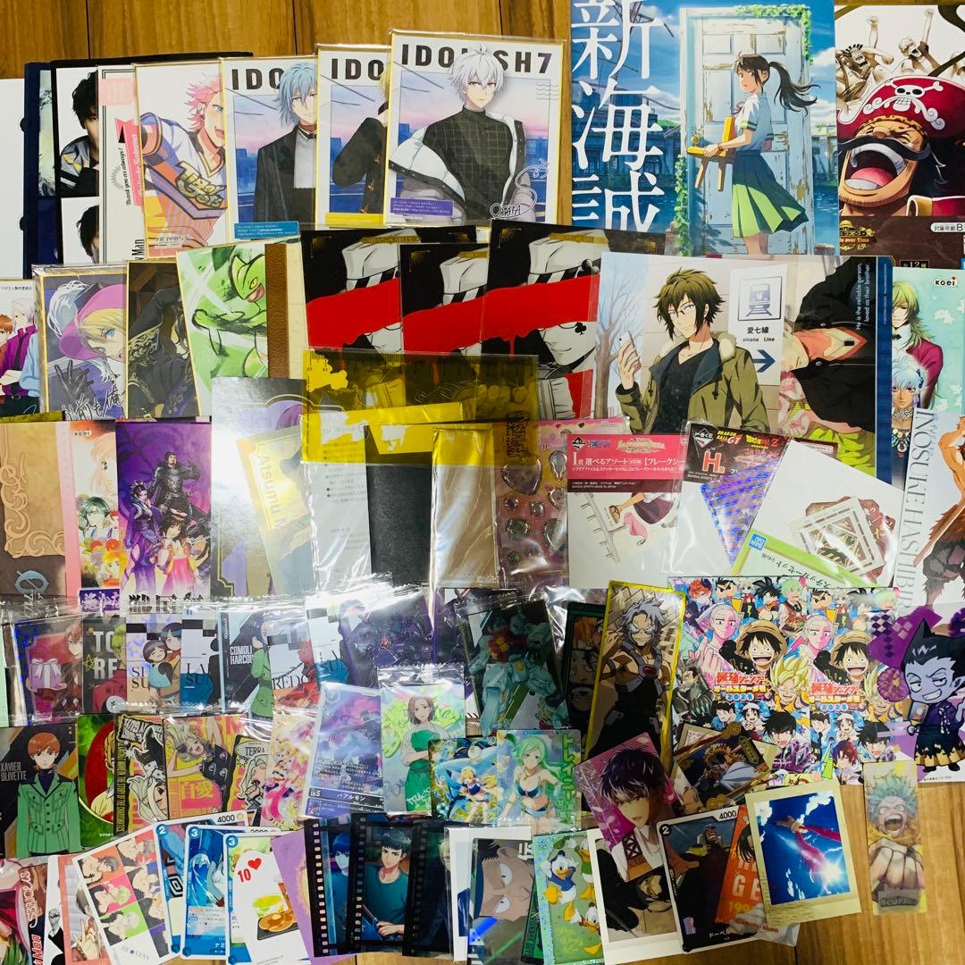 1600枚以上 アニメグッズ 大量まとめ売り 紙類