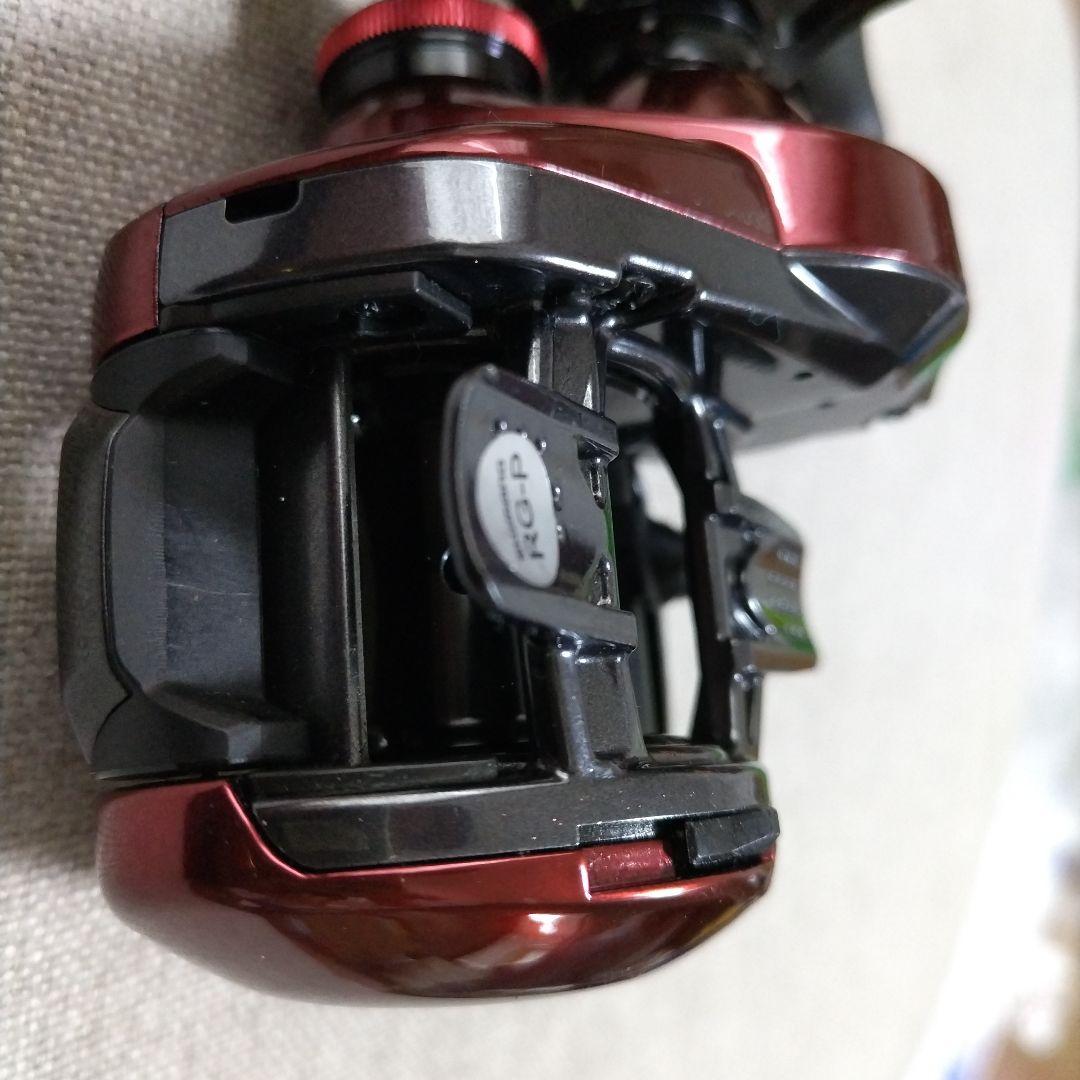 '19スコーピオン MGL150HG右ハイギヤベイトリール レッド