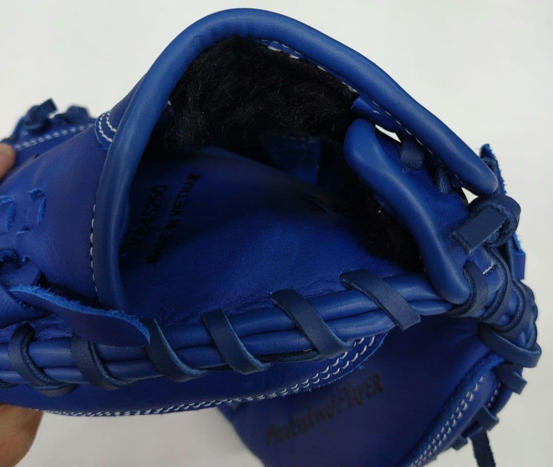 【未使用】定価￥13200 軟式少年キャッチャーミット左投用