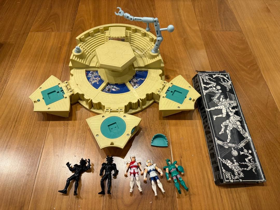 ジャンク品・レア　聖闘士星矢バトルステージシリーズ　サンクチュアリーバトル