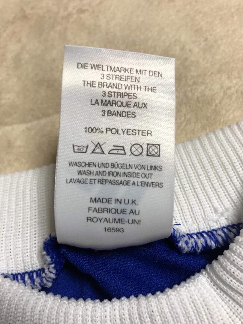 サッカーフランス代表チームのトレーニングウエア ユニフォームadidas