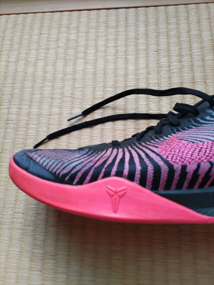 ［29.5］Nike KB Mentality2 ブラック/ピンク