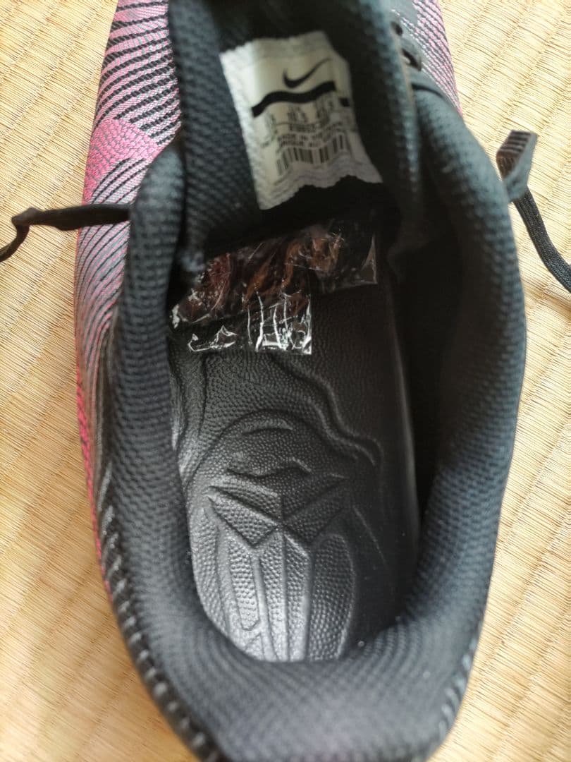 ［29.5］Nike KB Mentality2 ブラック/ピンク