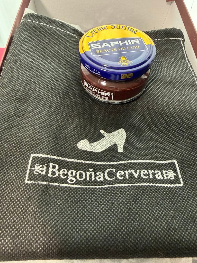 USED / Begona Cervera (ベゴーニャ・セルベラ)サイズ38