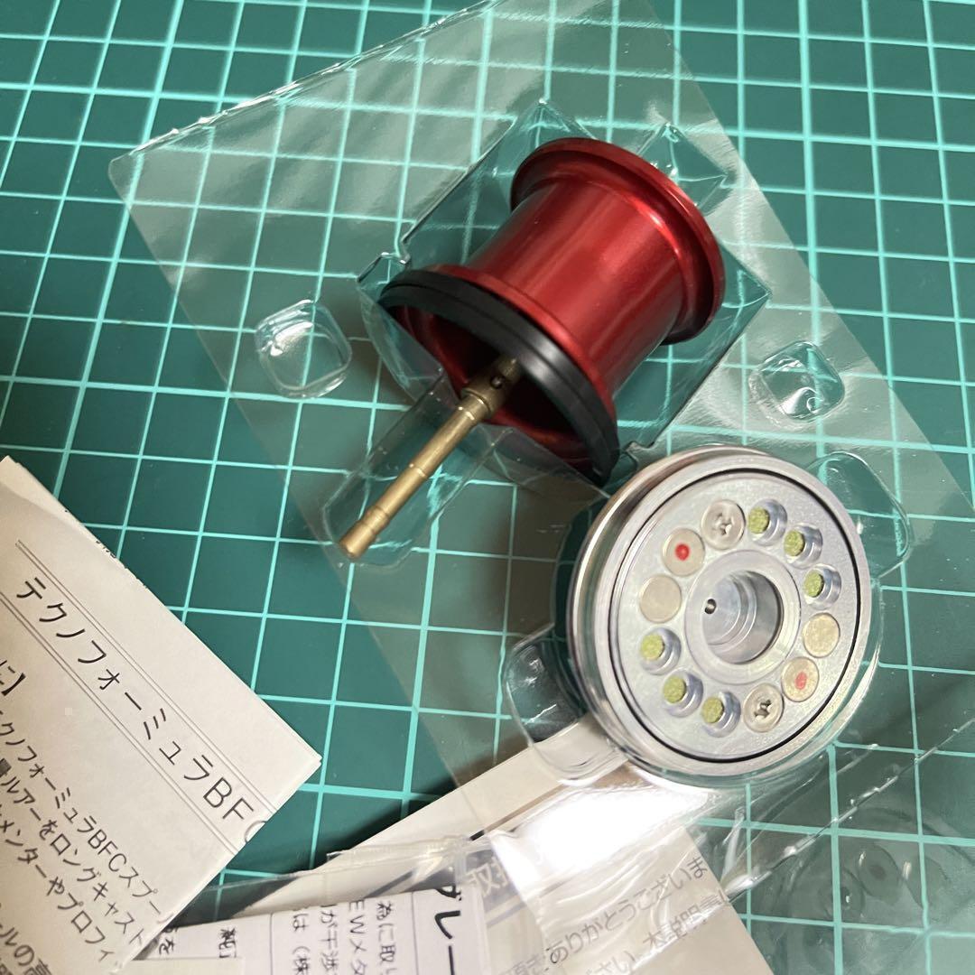 ⑤SALE　新品　青　BFC710 Zpi 07メタニウム　スプールキット1個