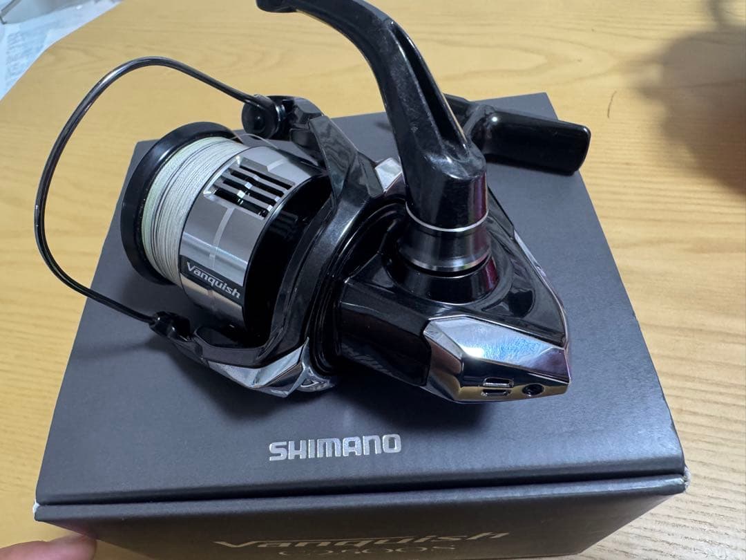 SHIMANO Vanquish C2500S スピニングリール