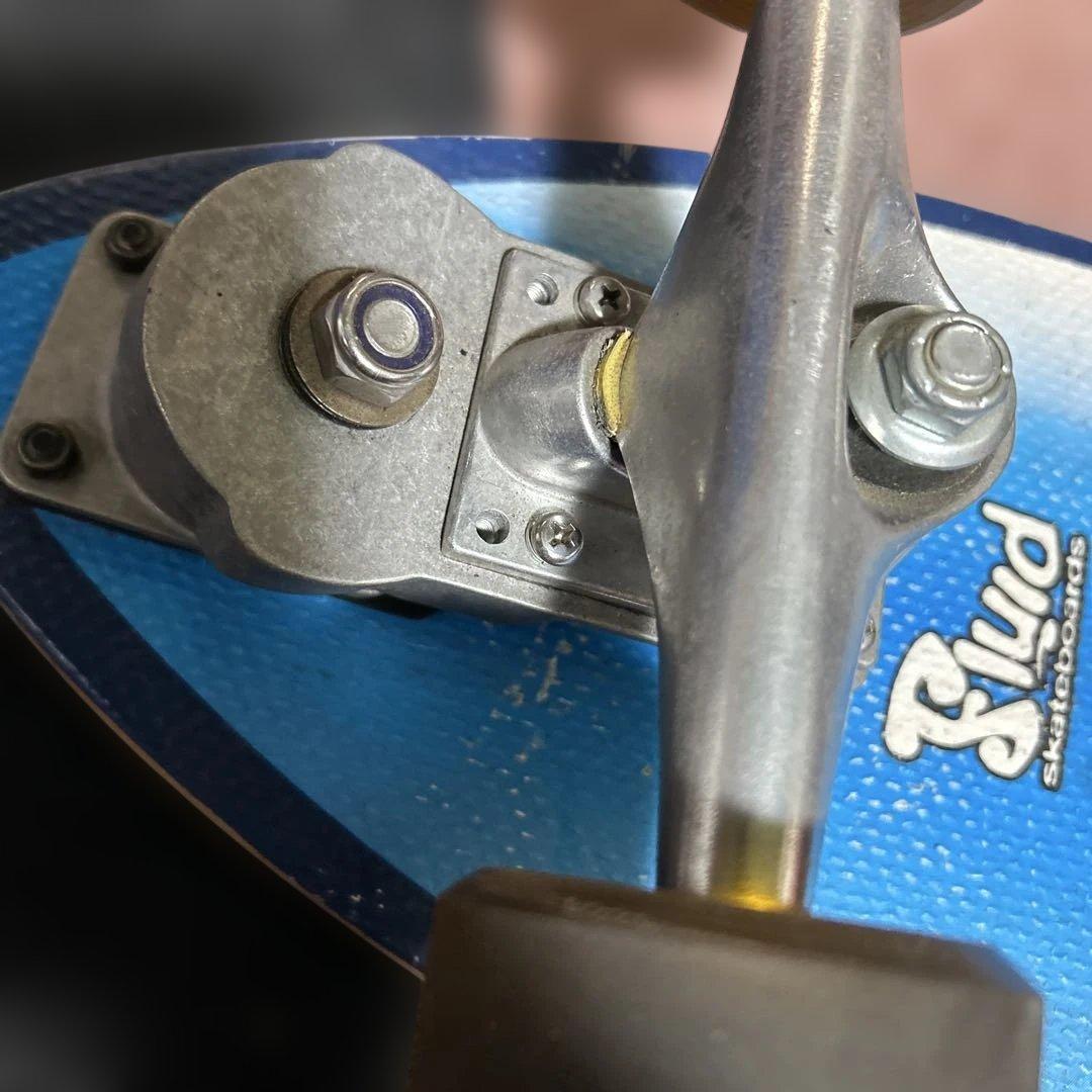 Fluid skateboards スラローム　サーフィントレーニング