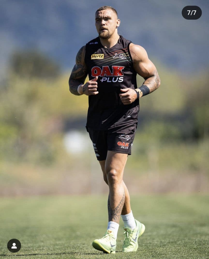 【海外Ｌサイズ】NRL ペンリス・パンサーズ 23/24トレーニングシングレット