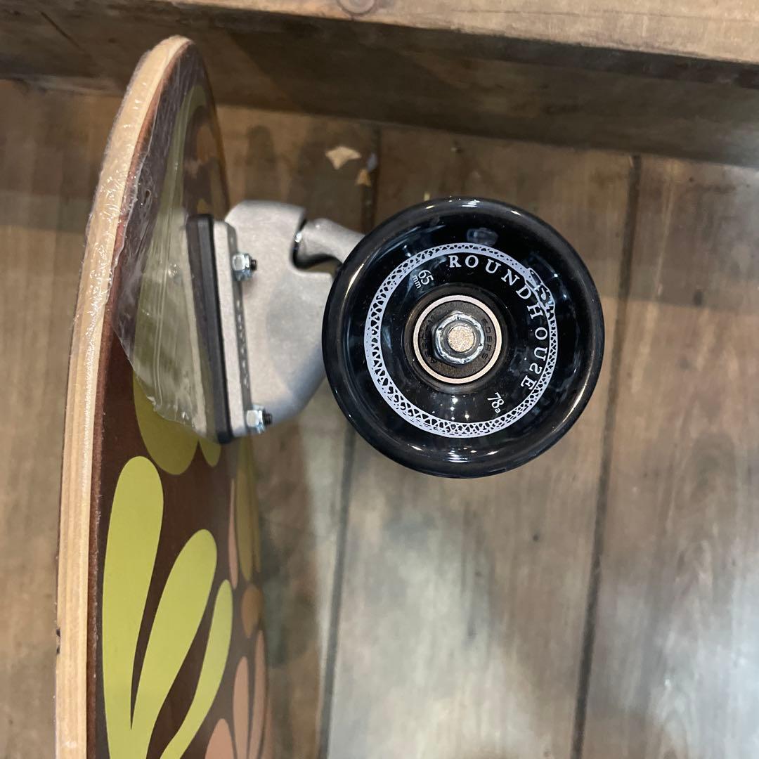 Carver GRLSWIRL 31インチ サーフスケート CX4