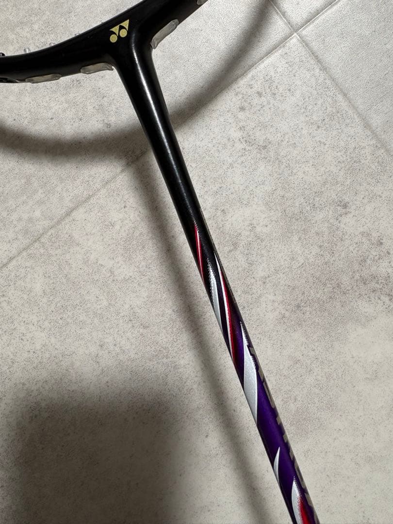 ASTROX 100 ZZ バドミントンラケットパープル